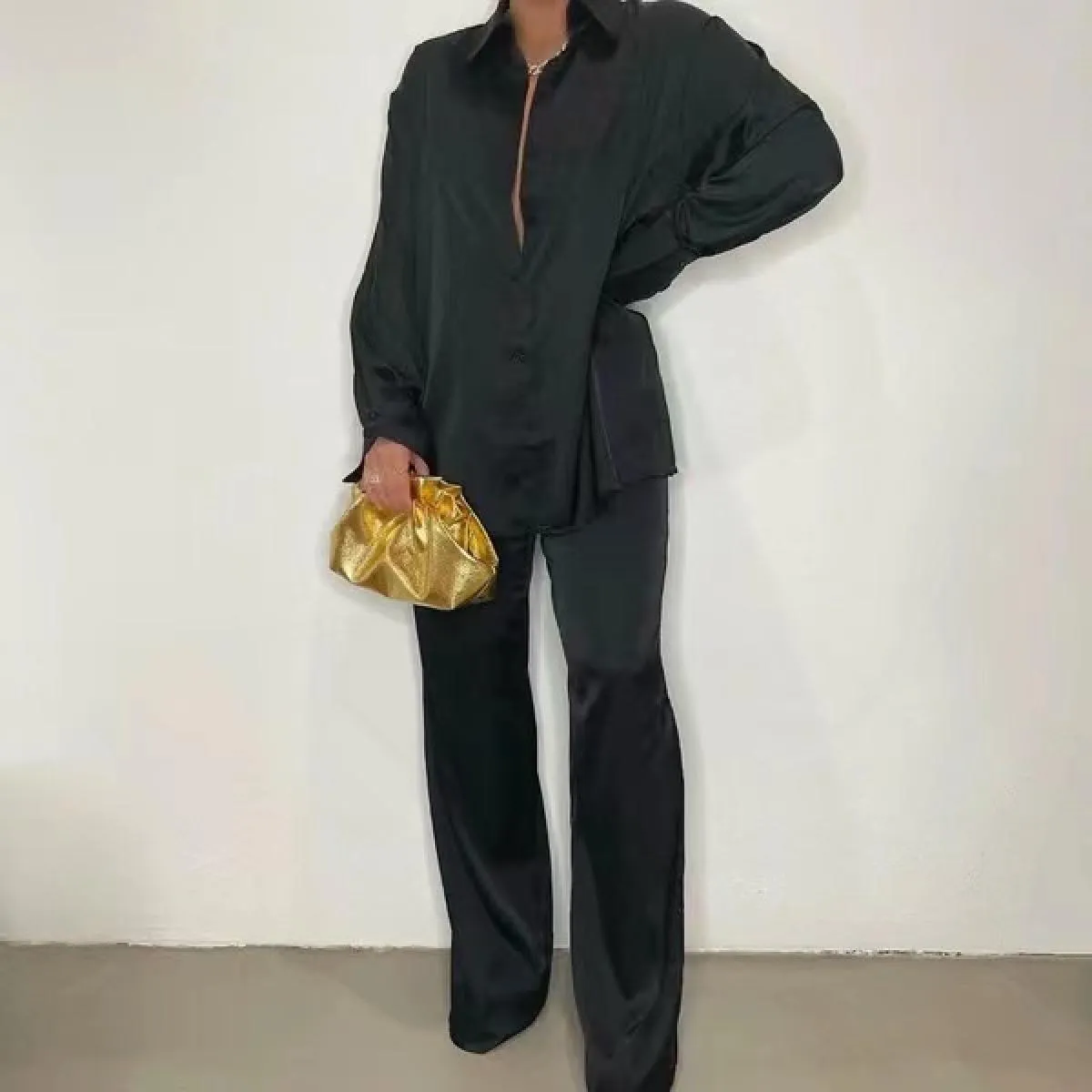 2022 Set coordinati da donna eleganti in raso Camicia a maniche lunghe casual Pantaloni dritti Abito femminile Solido allentato