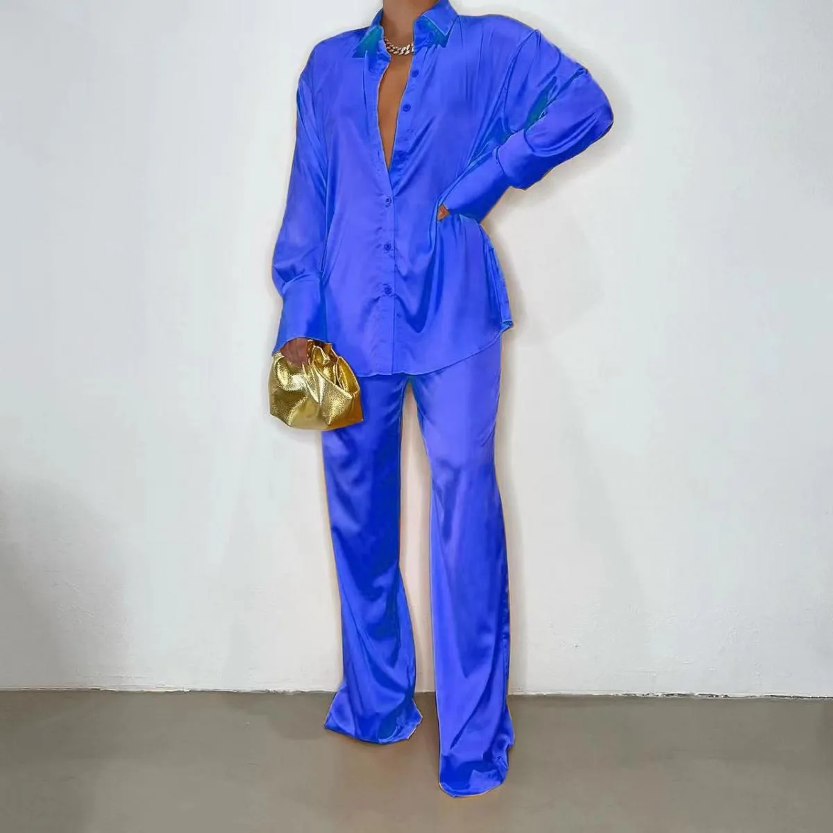 2022 Set coordinati da donna eleganti in raso Camicia a maniche lunghe casual Pantaloni dritti Abito femminile Solido allentato