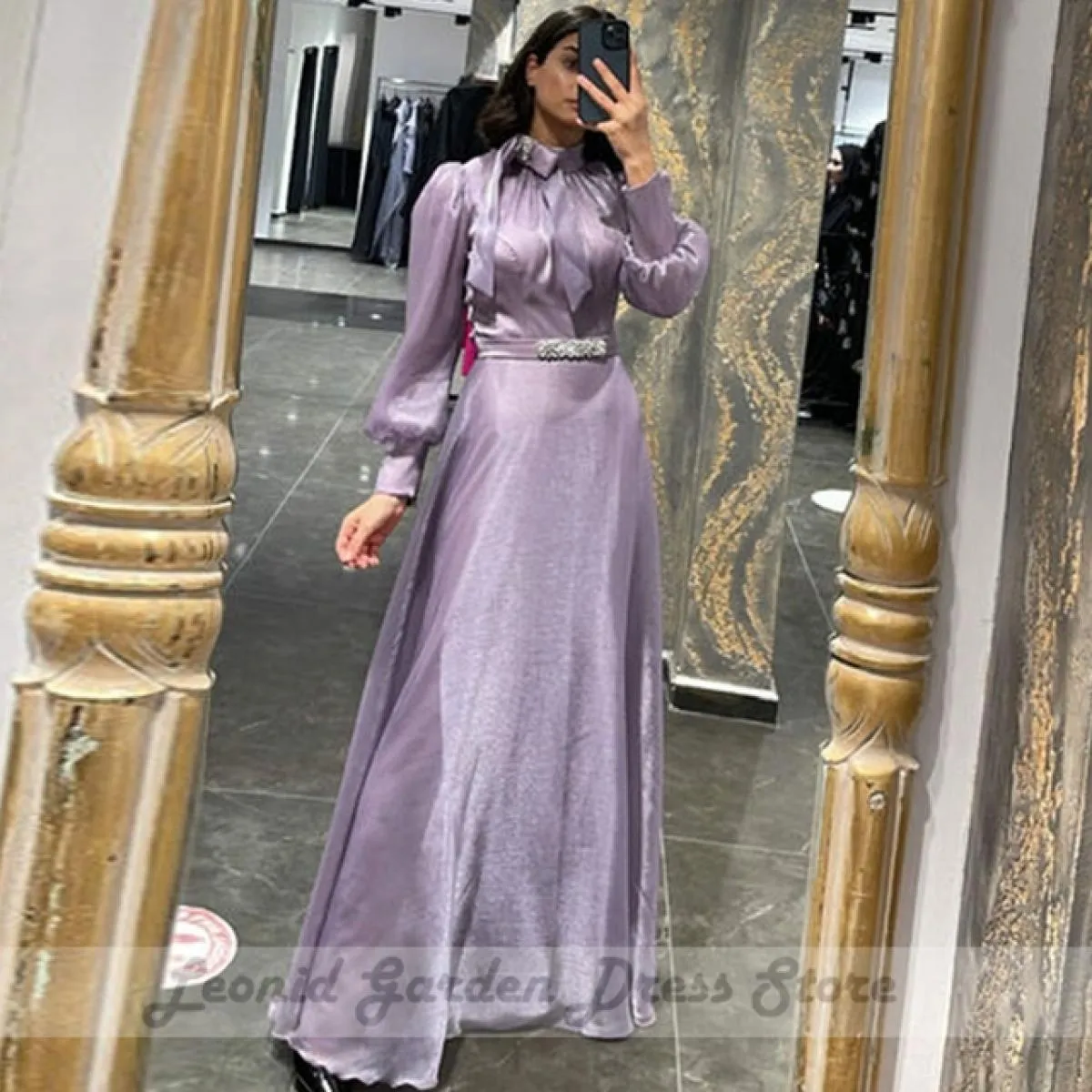 Abiti da sera eleganti viola con linea A 2023 Nuovo arrivo Abiti da cerimonia con maniche lunghe gonfie o collo bordante Custom