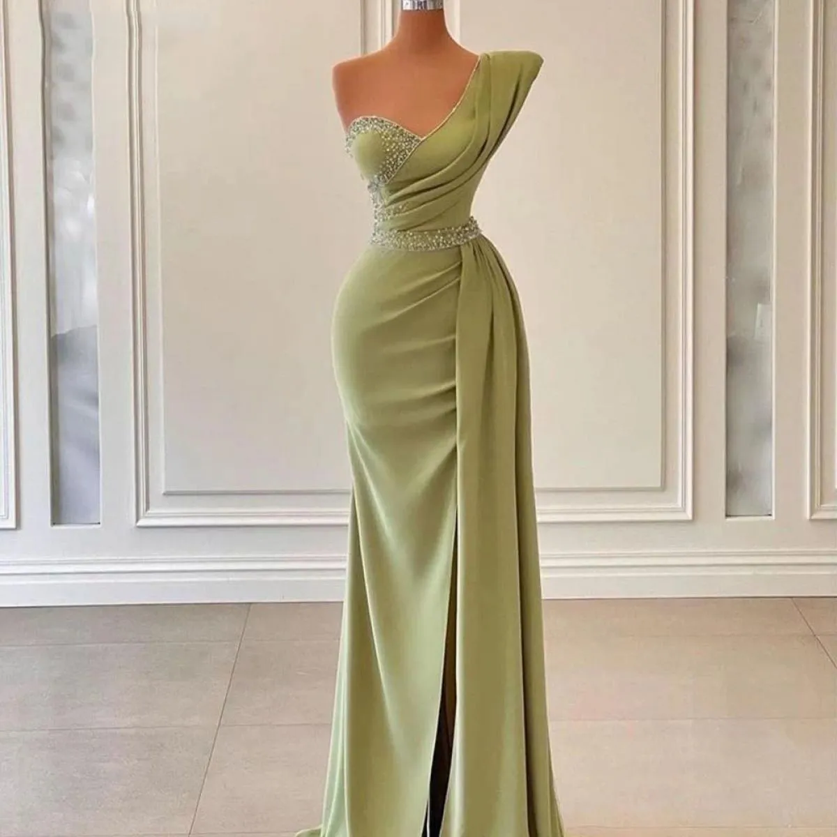 Abiti da sera verde chiaro Sirena con spacco laterale Splendidi abiti eleganti da donna monospalla da principessa Abiti da cerim