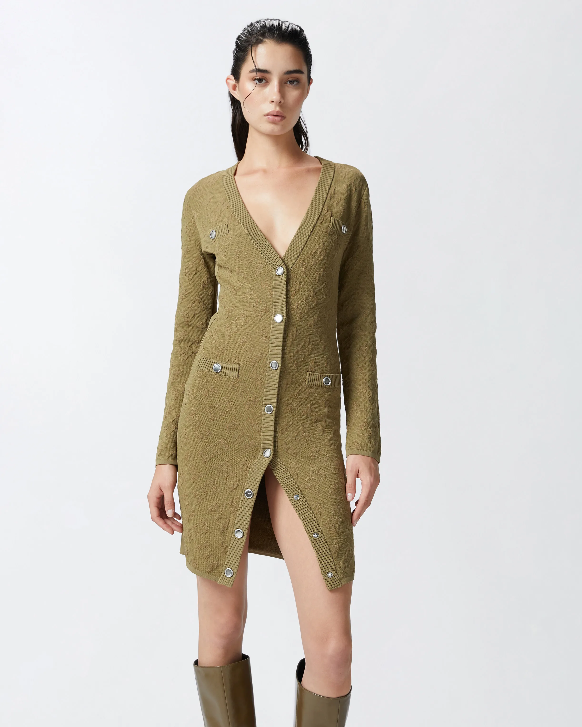  Abito cardigan in maglia jacquard logo    