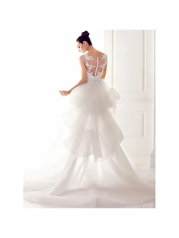 Abito da Sposa Corto in pizzo con coda di tulle lunga e bretelle in pizzo e tulle