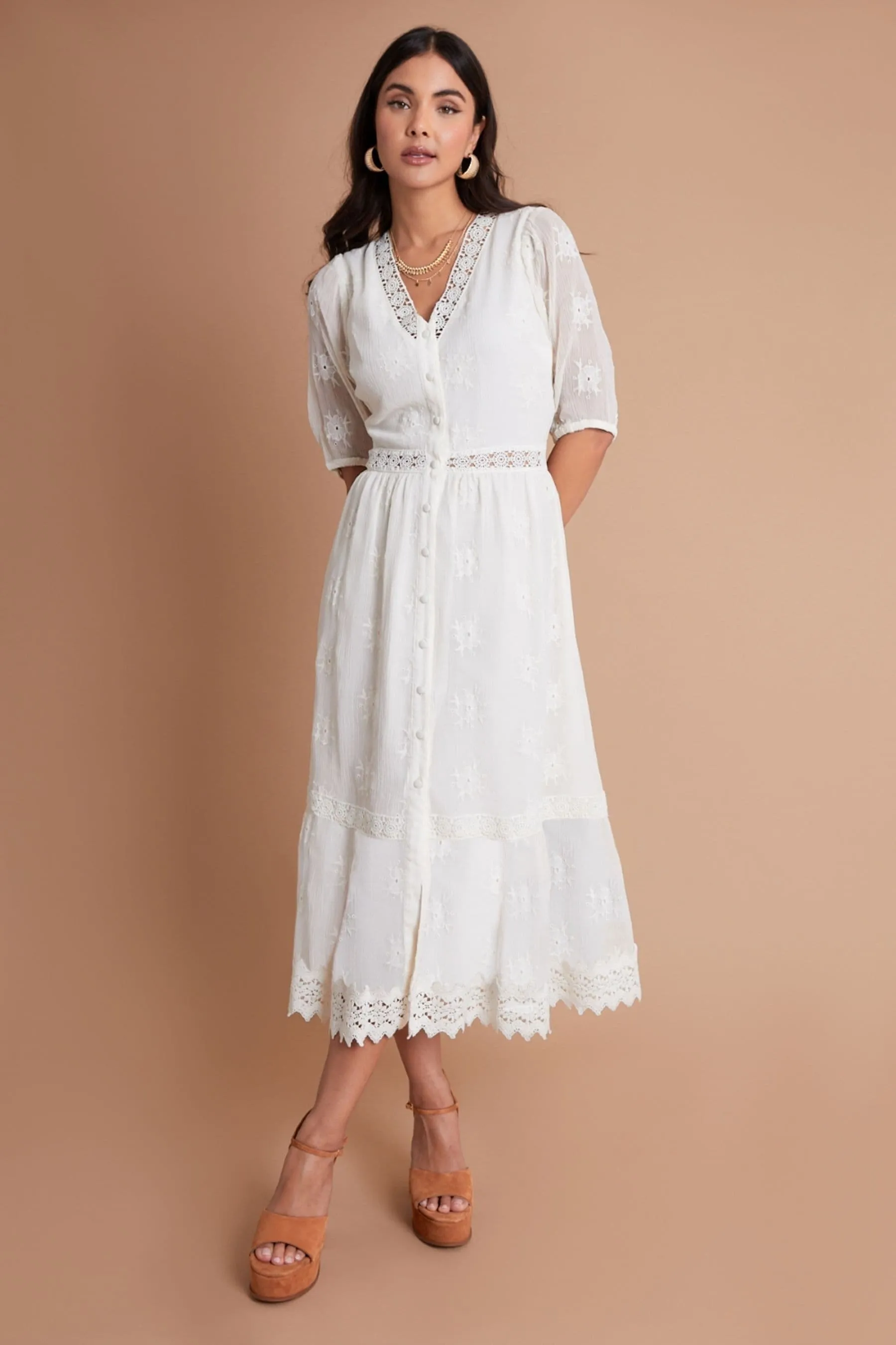 Another Sunday Cream - Abito midi in chiffon con bottoni Pizzo ricami