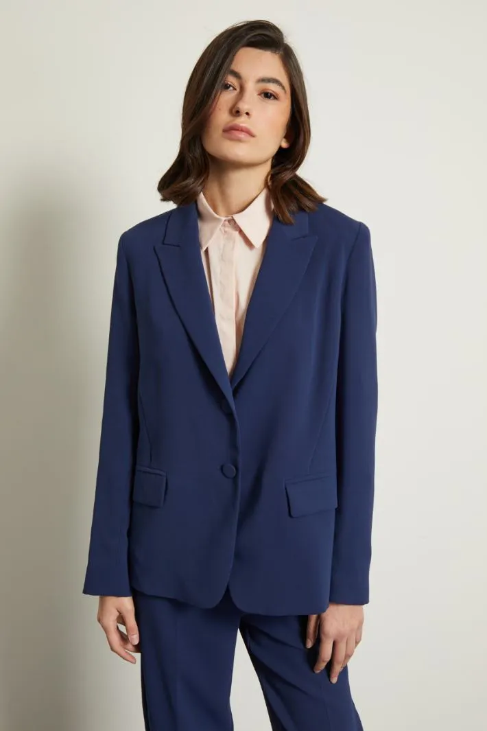 Blazer con bottoni rivestiti