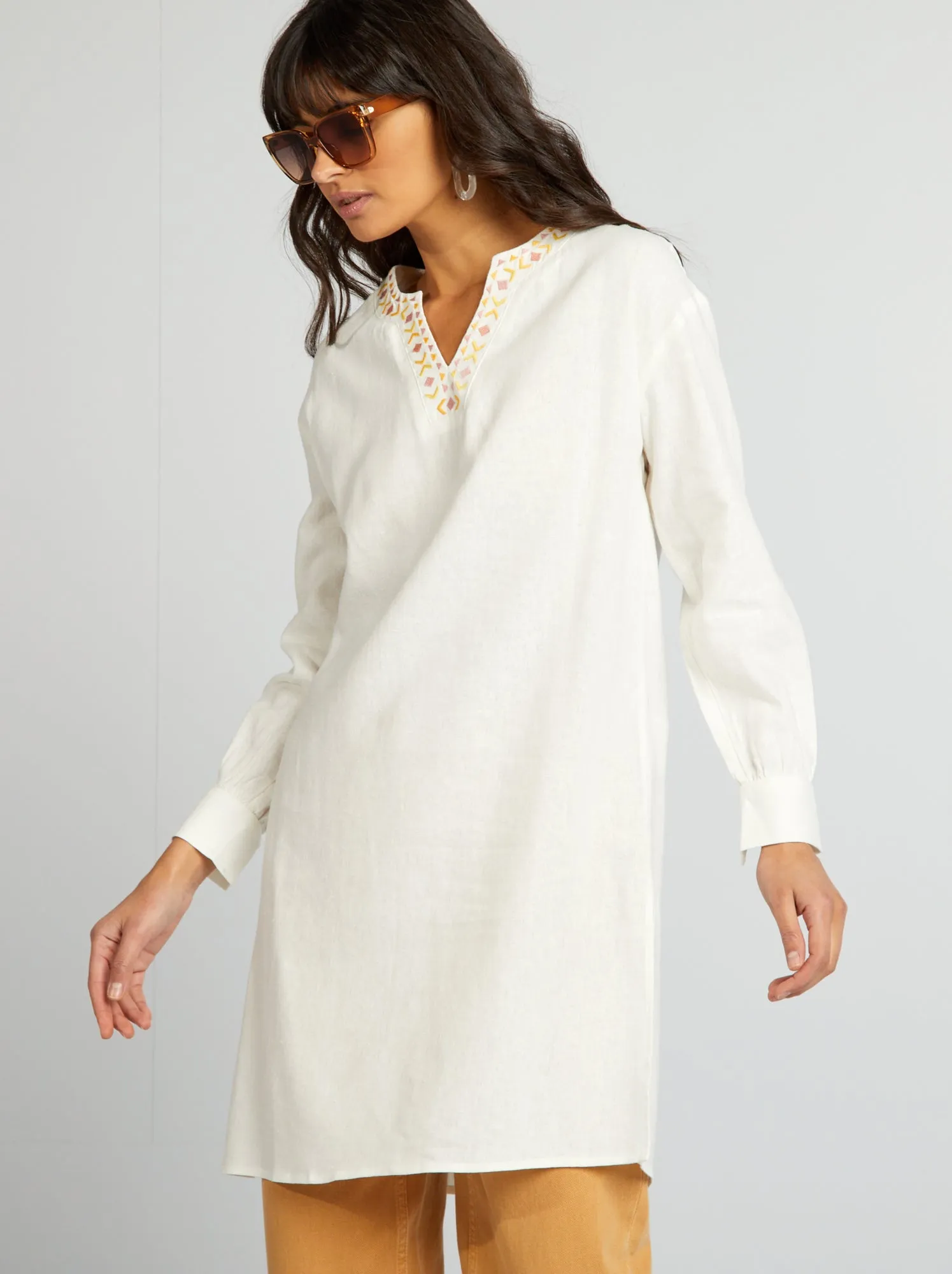 Blusa lunga in lino con collo serafino - BIANCO