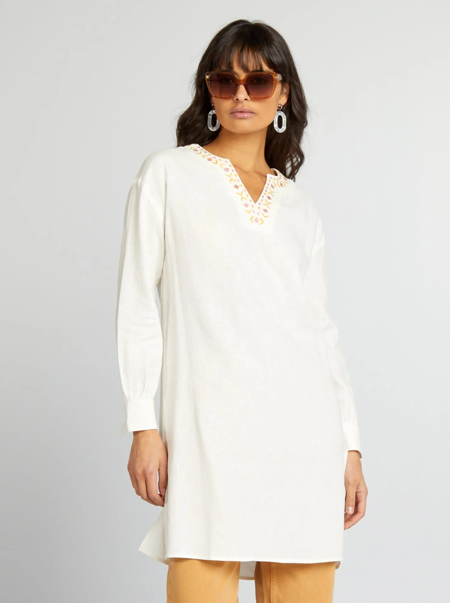 Blusa lunga in lino con collo serafino - BIANCO