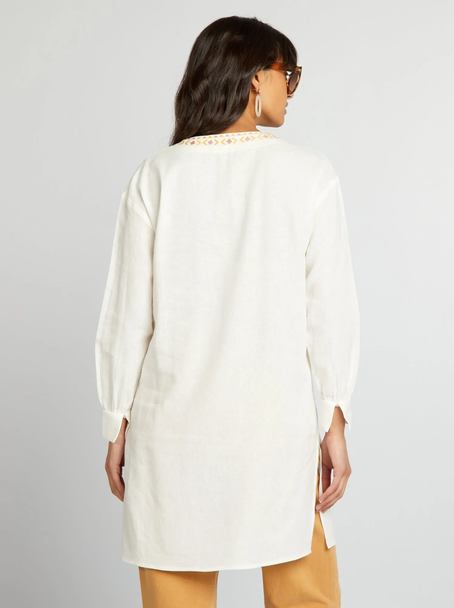 Blusa lunga in lino con collo serafino - BIANCO