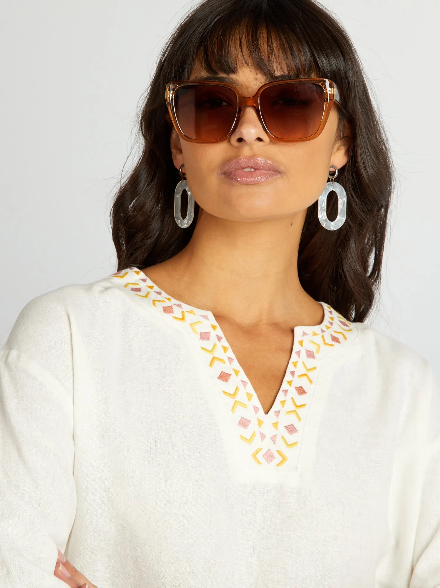 Blusa lunga in lino con collo serafino - BIANCO
