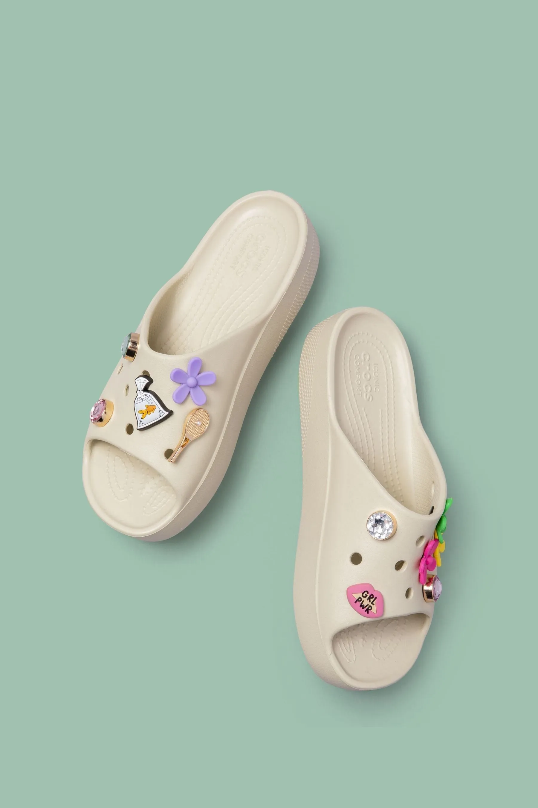 Crocs - Sandali a ciabatte classiche con plateau