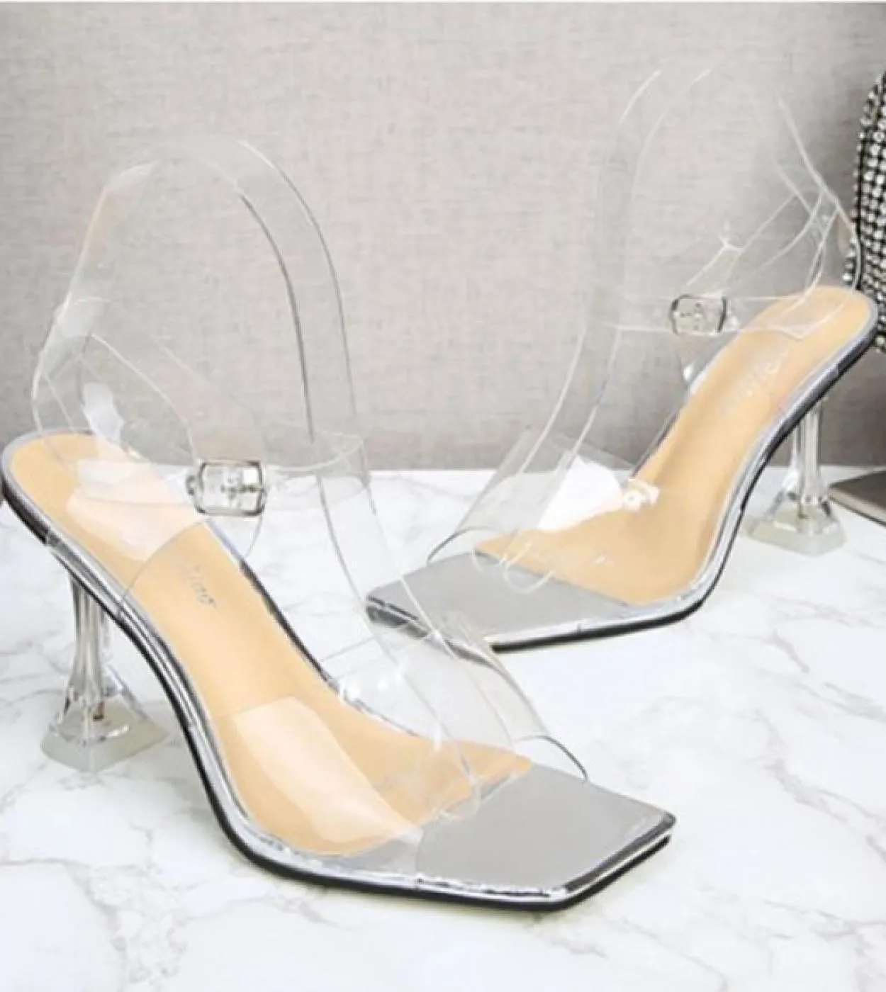 Décolleté con cinturino a T da donna appena arrivati ​​Sandali con tacco alto estivi 9cm Scarpe con tacco alto da donna con tacc