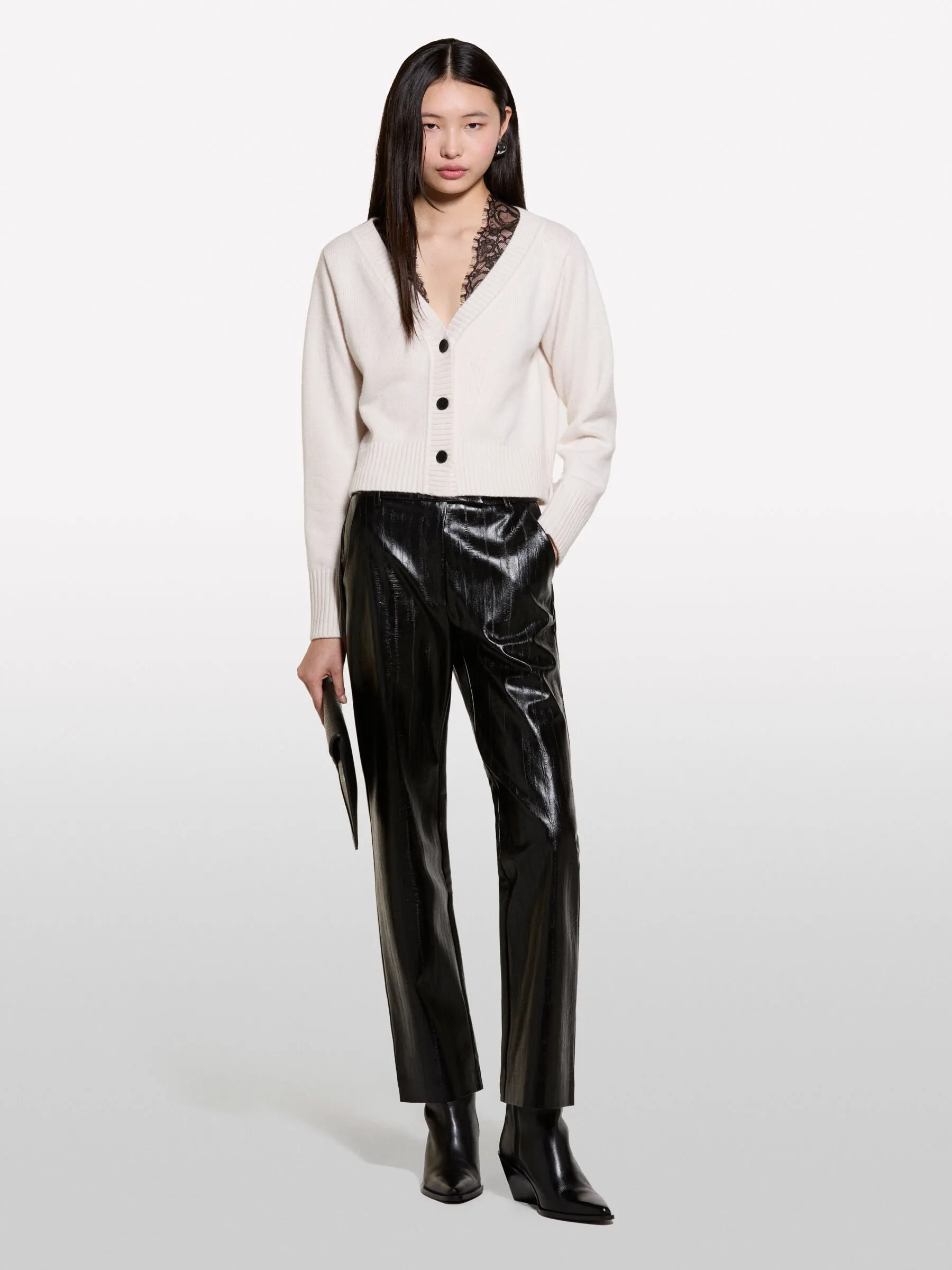 Nuovi arrivi      Cardigan bianco panna con pizzo