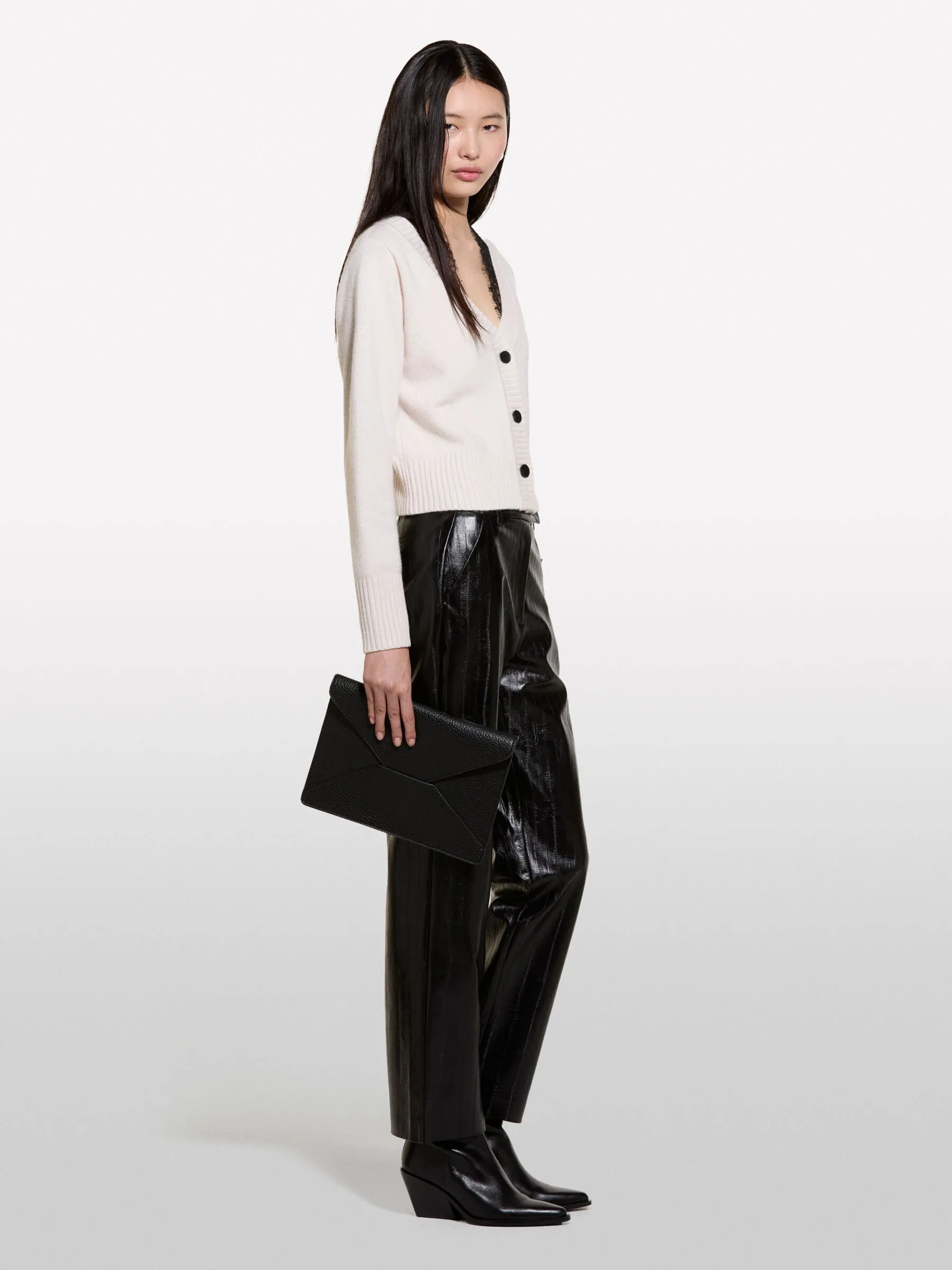 Nuovi arrivi      Cardigan bianco panna con pizzo