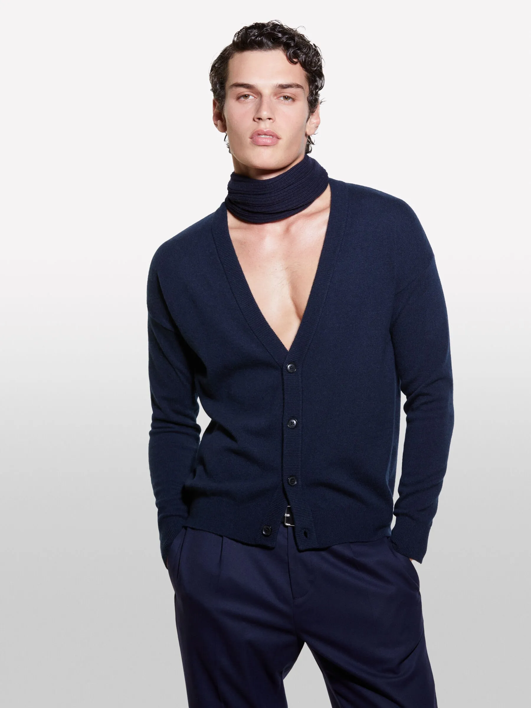 Nuovi arrivi      Cardigan regular fit blu scuro 