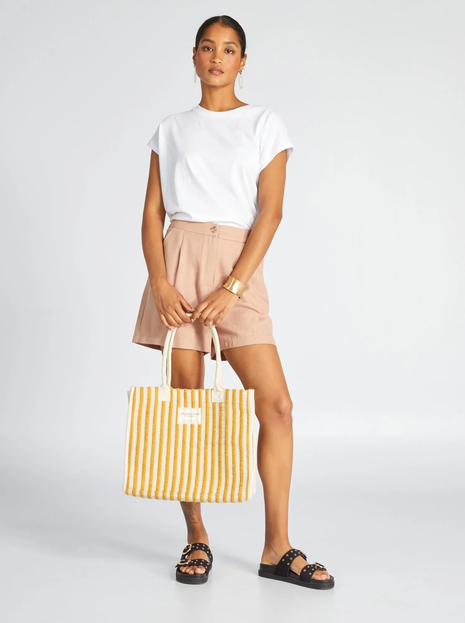 Shorts effetto satinato - BEIGE