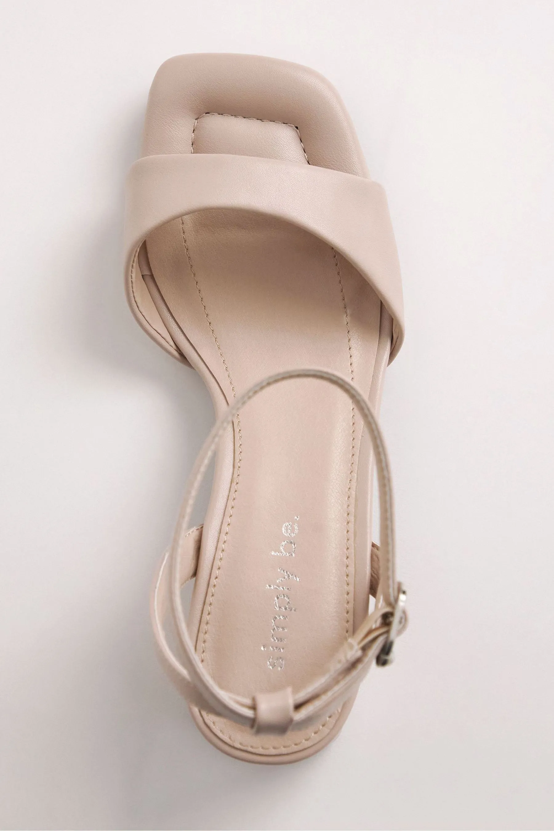 Simply Be - Scarpe effetto nudo con tacco basso e largo